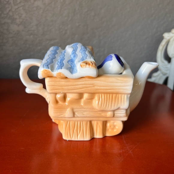 Vintage mini tea pot - Picture 3 of 6